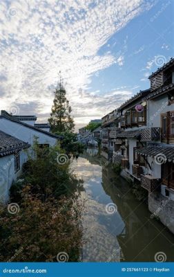 Qingxi Ancient Town: Historisk Charm och Vibrerande Atmosfär!